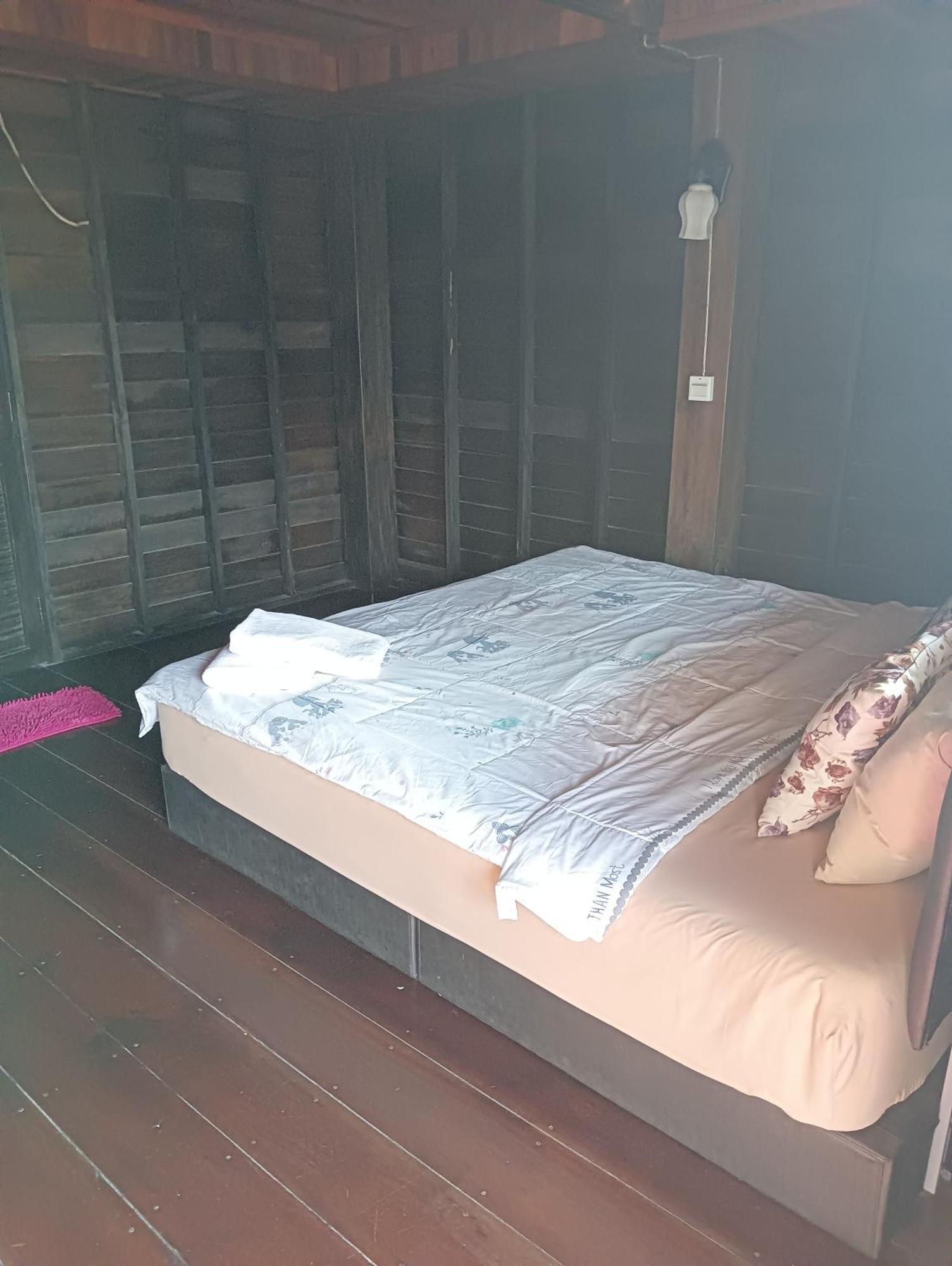 Tonmai Suite II Ko Por Exterior photo