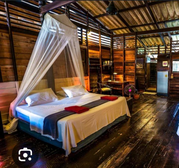 Tonmai Suite II Ko Por Exterior photo