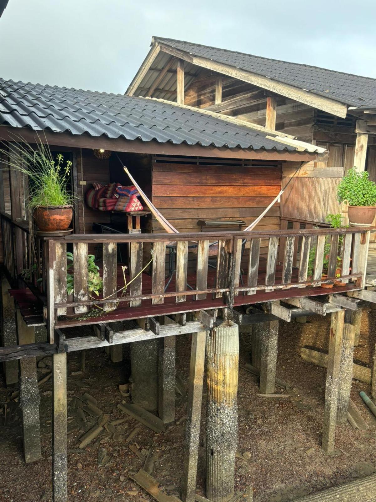 Tonmai Suite II Ko Por Exterior photo